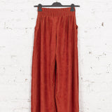 Pantaloni Betsy din reiat caramiziu
