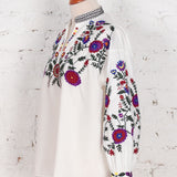 Bluză tip ie Mara cu broderie florală