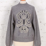 Pulover tricotat cu broderie Sorelle gri