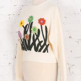 Pulover cu model floral April crem