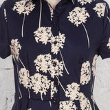 Rochie cămasă din bumbac Lunete bleumarin cu flori