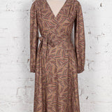 Rochie petrecută Faith bej cu dungulițe