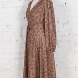 Rochie petrecută Faith bej cu dungulițe