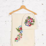 Set eșarfă și căciulă Danielle cu broderie manuală