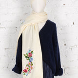 Set eșarfă și căciulă Danielle cu broderie manuală